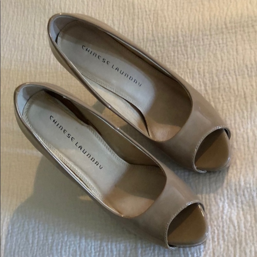 Nude platform heels Chinese laundry
